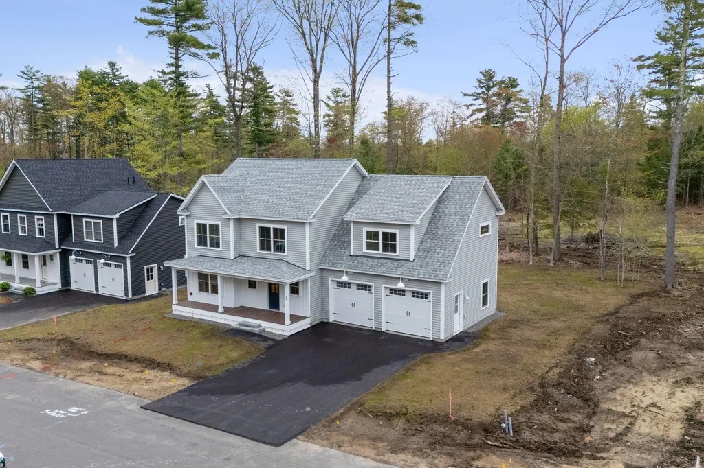 33 Lochwood Drive Gorham ME 04038