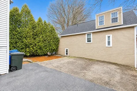 33 Payson Street Portland ME 04102