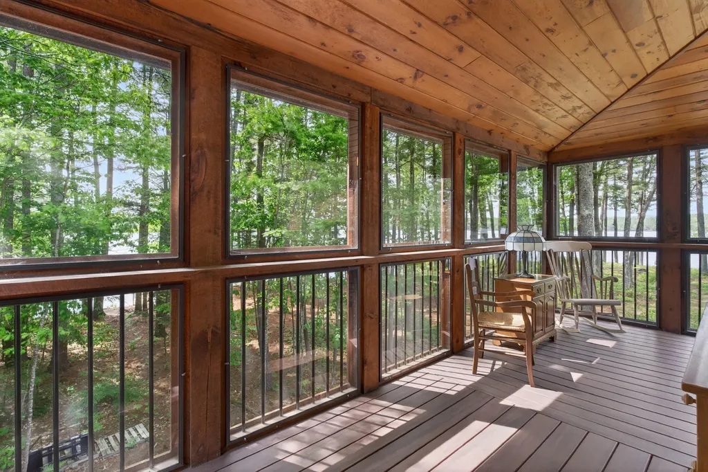 75 Scenic View Drive Naples ME 04055