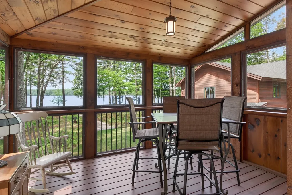 75 Scenic View Drive Naples ME 04055