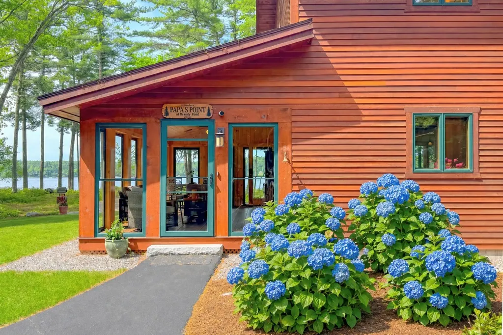 75 Scenic View Drive Naples ME 04055