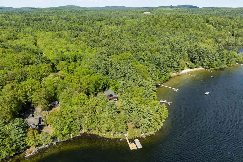 75 Scenic View Drive Naples ME 04055