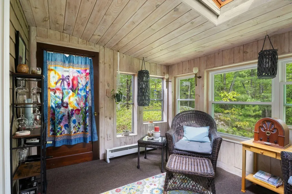 242 Spurwink Avenue Cape Elizabeth ME 04107