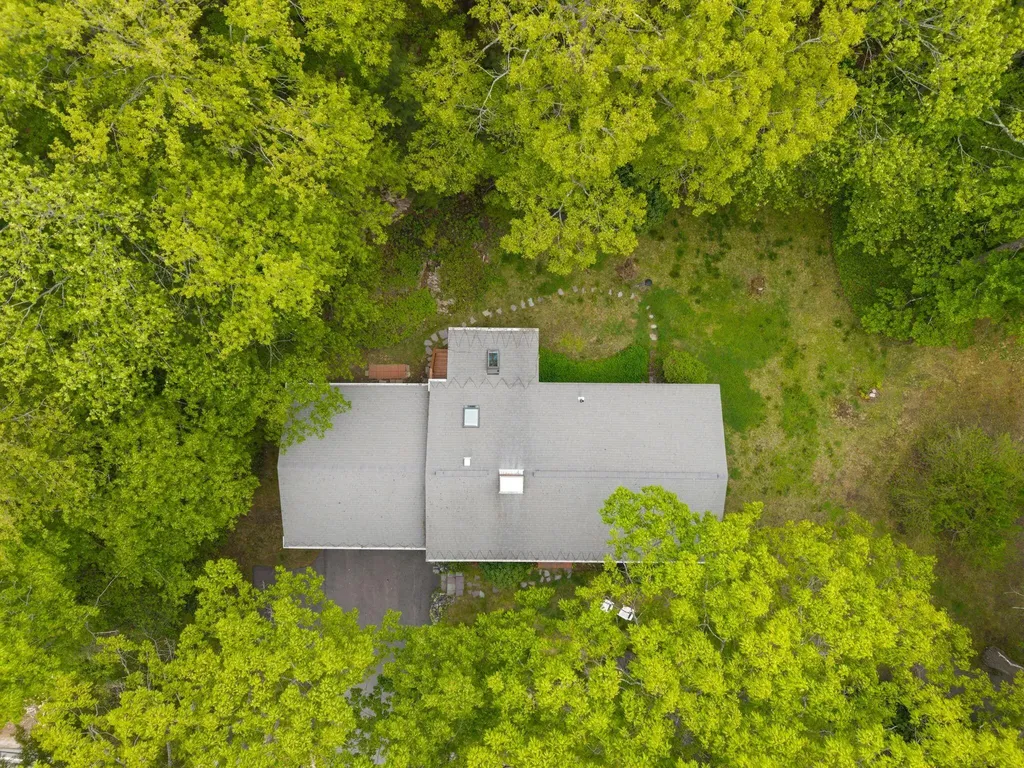 242 Spurwink Avenue Cape Elizabeth ME 04107