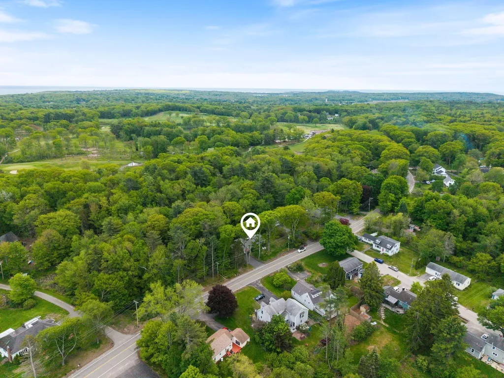 242 Spurwink Avenue Cape Elizabeth ME 04107