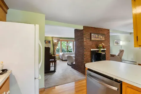 242 Spurwink Avenue Cape Elizabeth ME 04107
