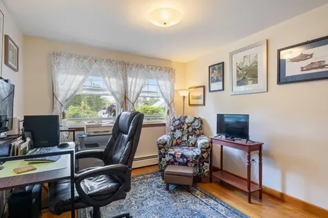 242 Spurwink Avenue Cape Elizabeth ME 04107