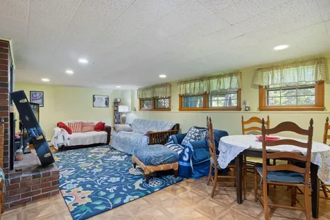 242 Spurwink Avenue Cape Elizabeth ME 04107