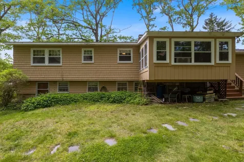 242 Spurwink Avenue Cape Elizabeth ME 04107