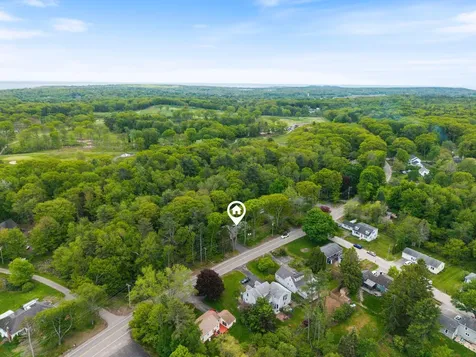 242 Spurwink Avenue Cape Elizabeth ME 04107