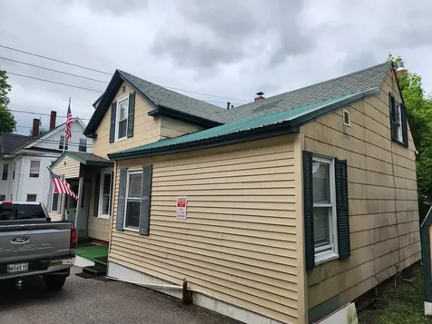 89 Oak Street Lewiston ME 04240