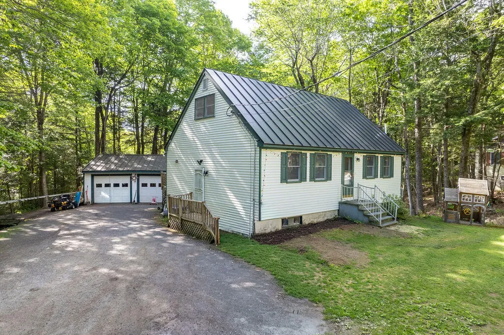 161 Pamela Drive Winthrop ME 04364