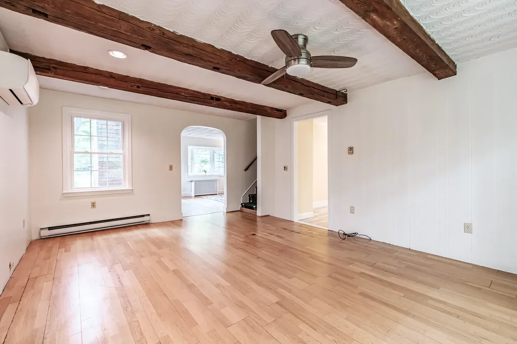 84 Oakhurst Road Cape Elizabeth ME 04107