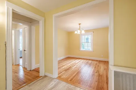 84 Oakhurst Road Cape Elizabeth ME 04107