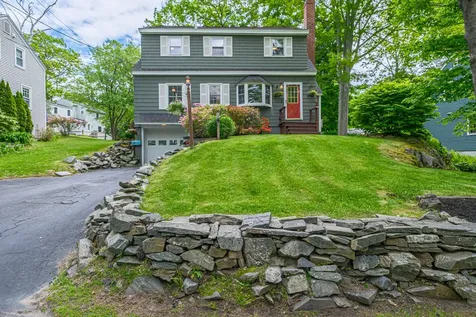 84 Oakhurst Road Cape Elizabeth ME 04107