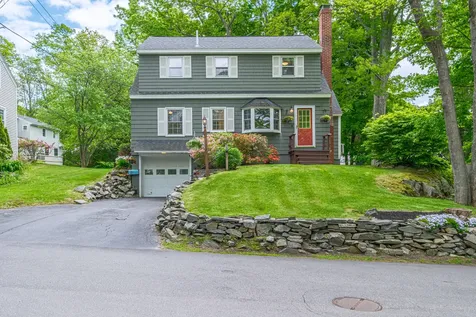 84 Oakhurst Road Cape Elizabeth ME 04107