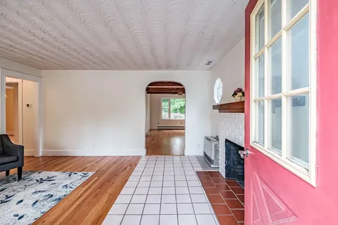 84 Oakhurst Road Cape Elizabeth ME 04107