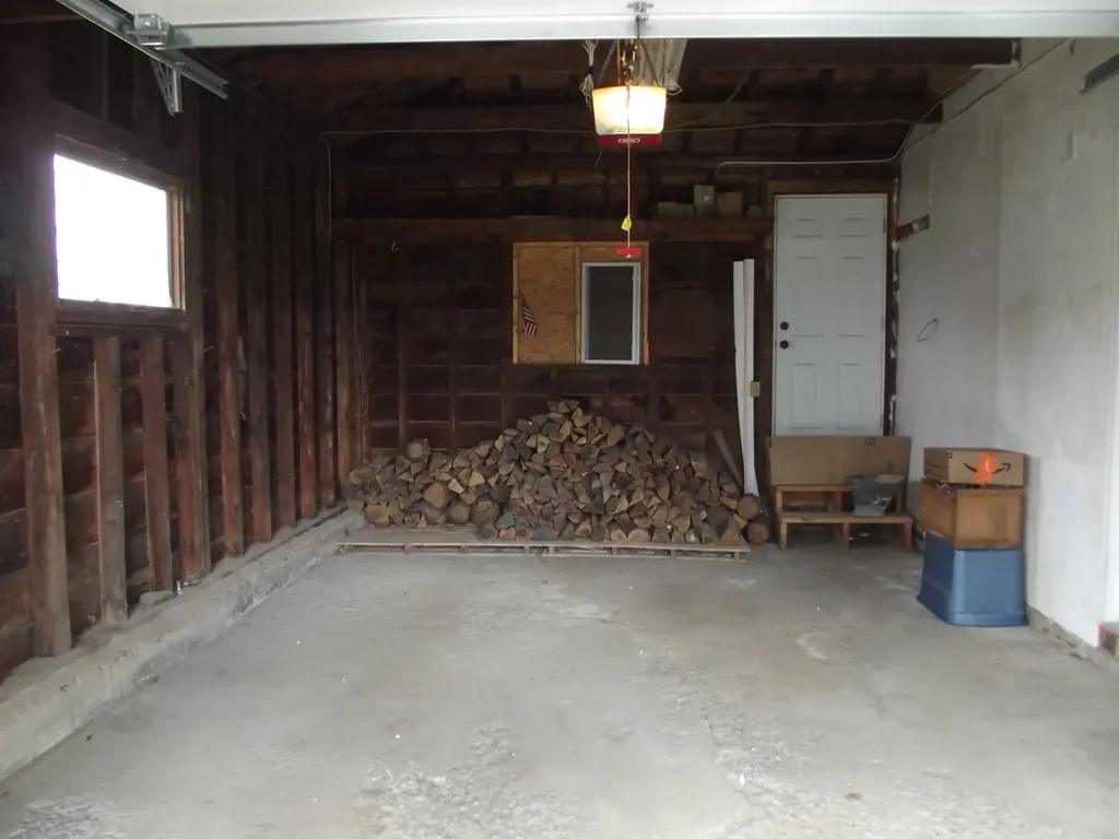 225 Skowhegan Fairfield ME 04937