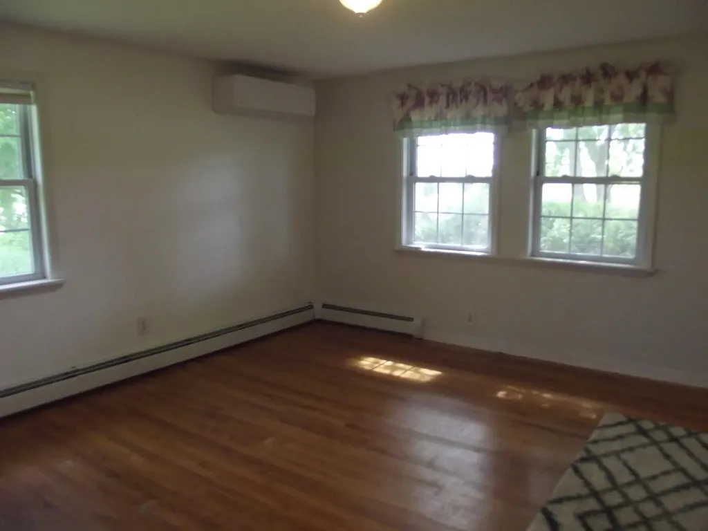 225 Skowhegan Fairfield ME 04937