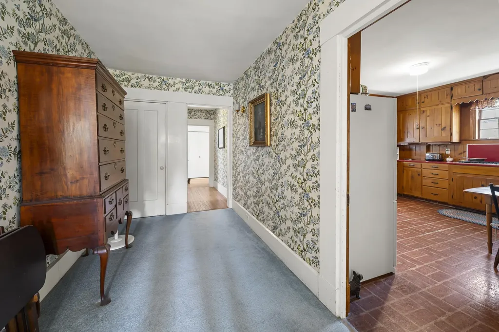 36 Pleasant Street Damariscotta ME 04553