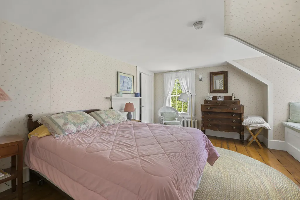 36 Pleasant Street Damariscotta ME 04553