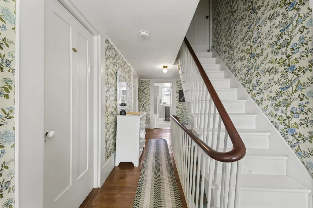 36 Pleasant Street Damariscotta ME 04553