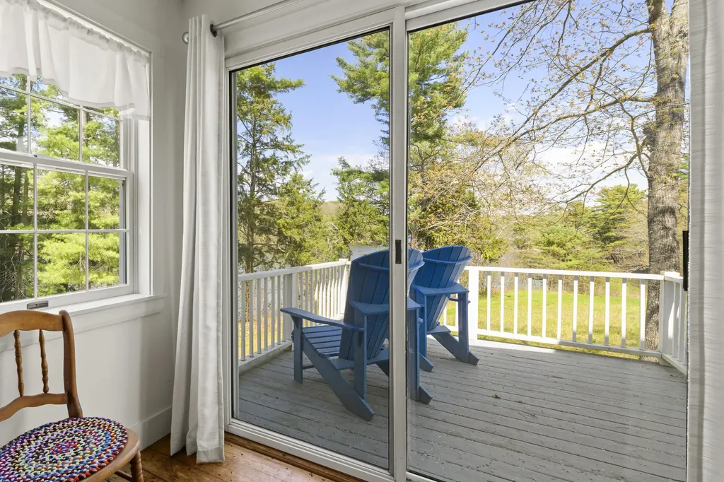 36 Pleasant Street Damariscotta ME 04553