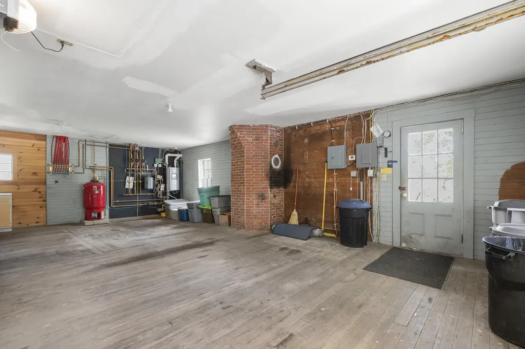 36 Pleasant Street Damariscotta ME 04553