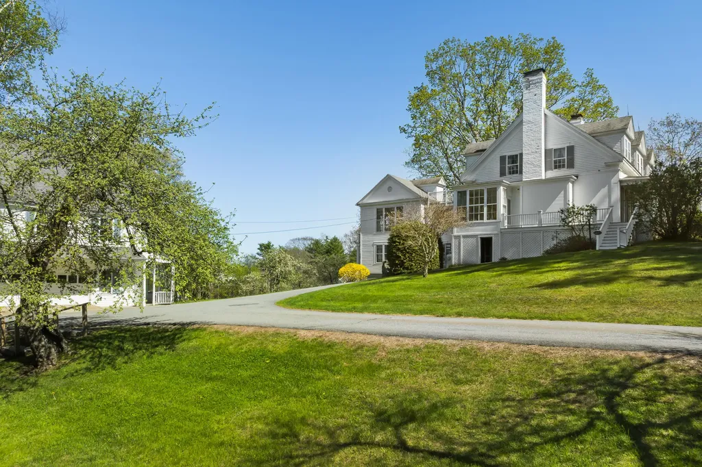 36 Pleasant Street Damariscotta ME 04553