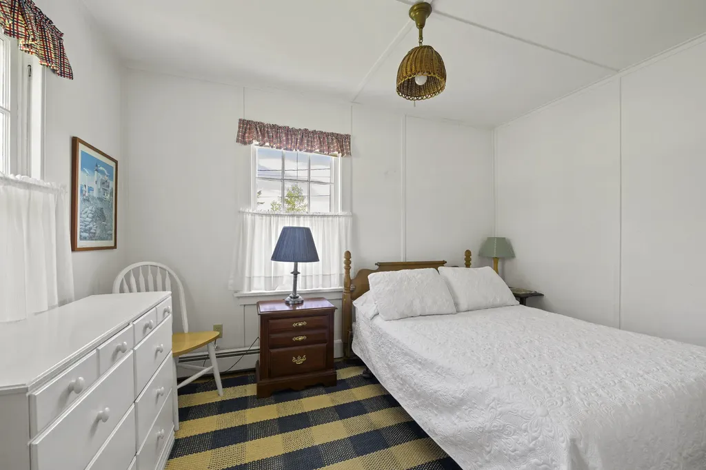 36 Pleasant Street Damariscotta ME 04553