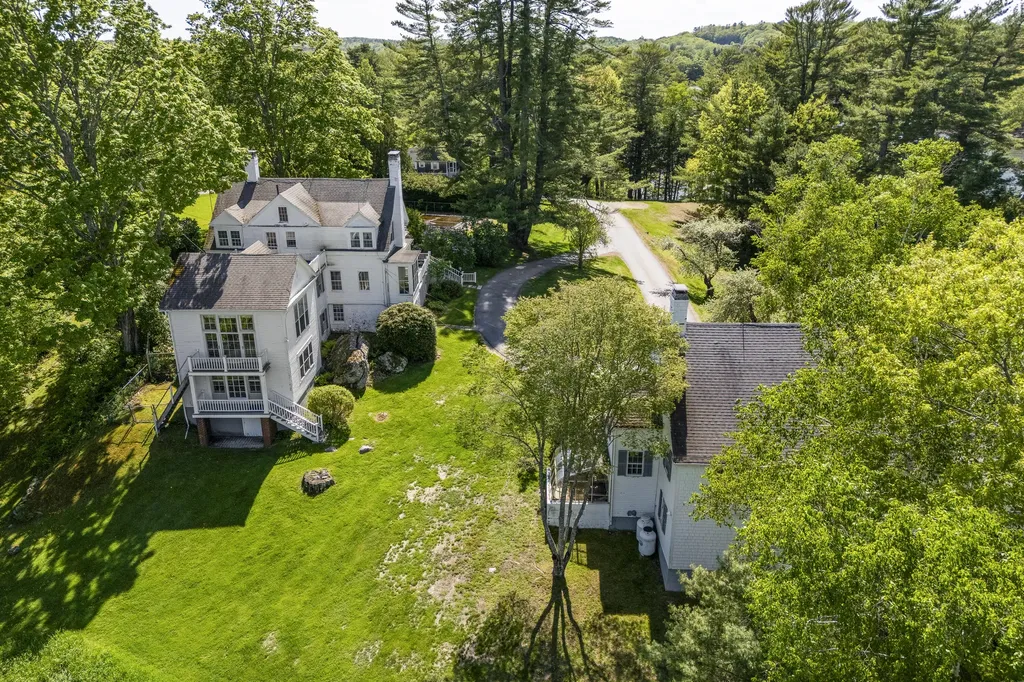36 Pleasant Street Damariscotta ME 04553