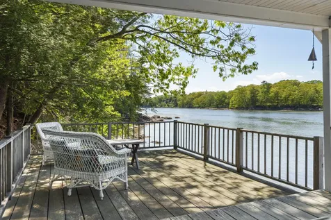 36 Pleasant Street Damariscotta ME 04553