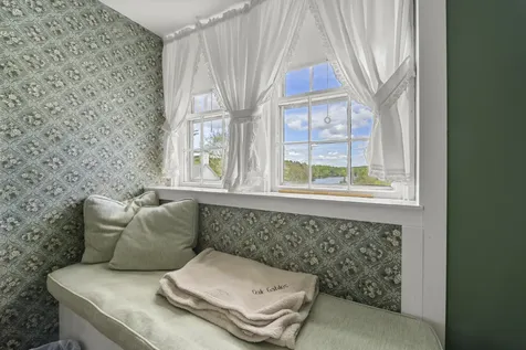 36 Pleasant Street Damariscotta ME 04553