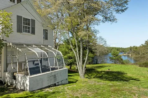 36 Pleasant Street Damariscotta ME 04553