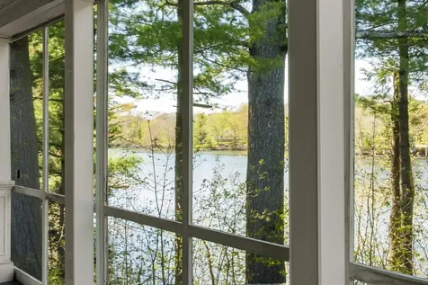36 Pleasant Street Damariscotta ME 04553