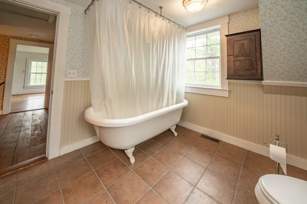 685 Winslows Mills Road Waldoboro ME 04572