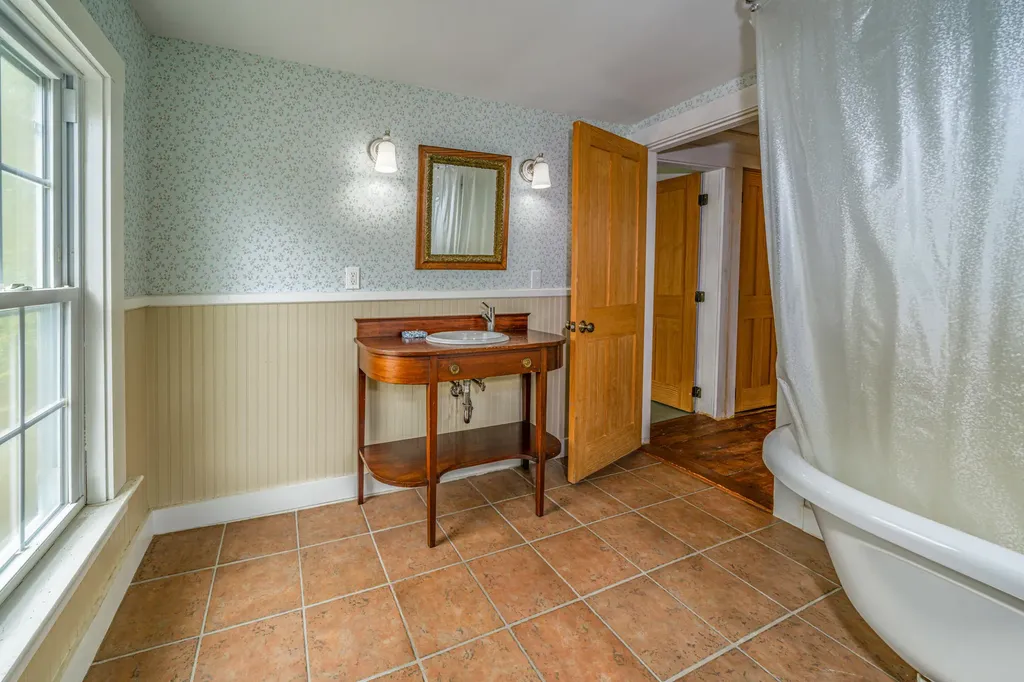 685 Winslows Mills Road Waldoboro ME 04572