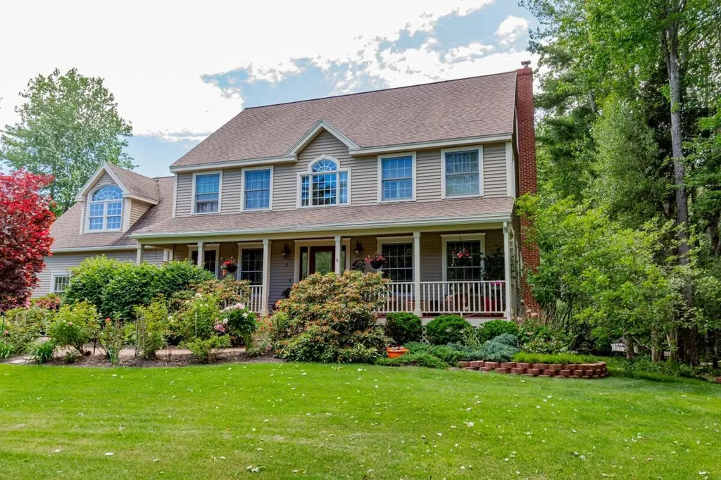 7 Bornheimer Place Scarborough ME 04074