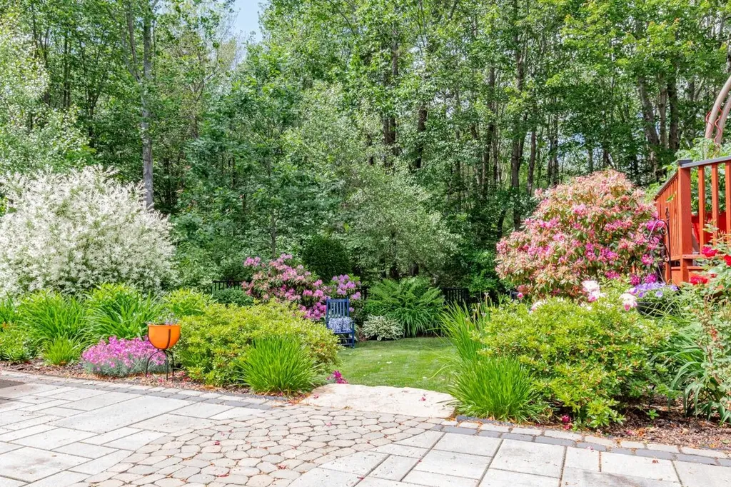7 Bornheimer Place Scarborough ME 04074