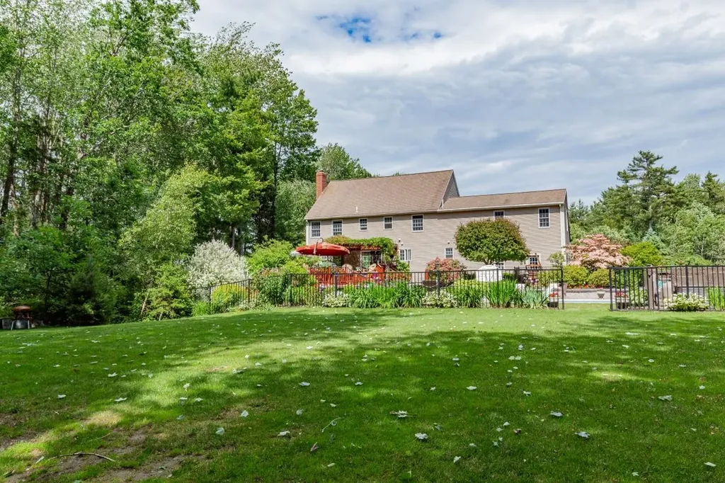 7 Bornheimer Place Scarborough ME 04074