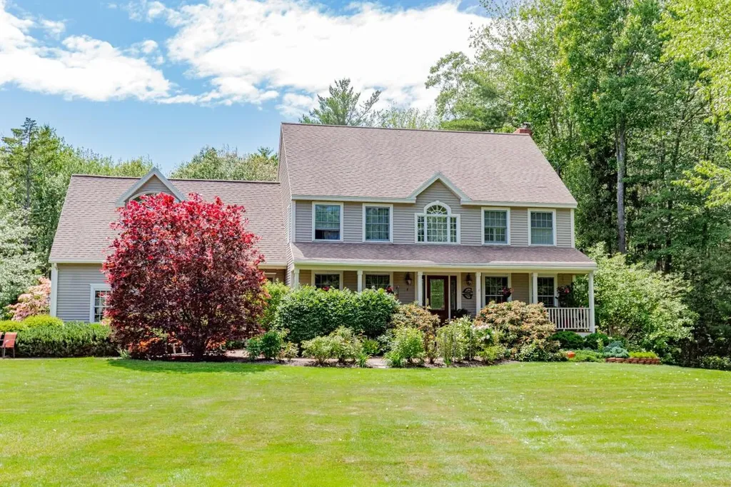 7 Bornheimer Place Scarborough ME 04074