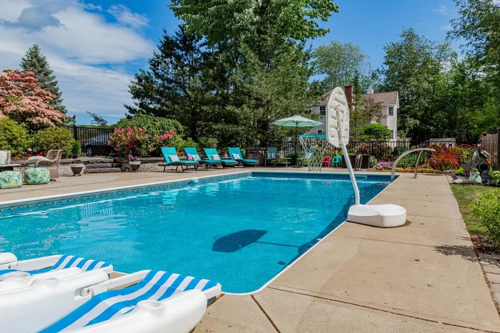7 Bornheimer Place Scarborough ME 04074