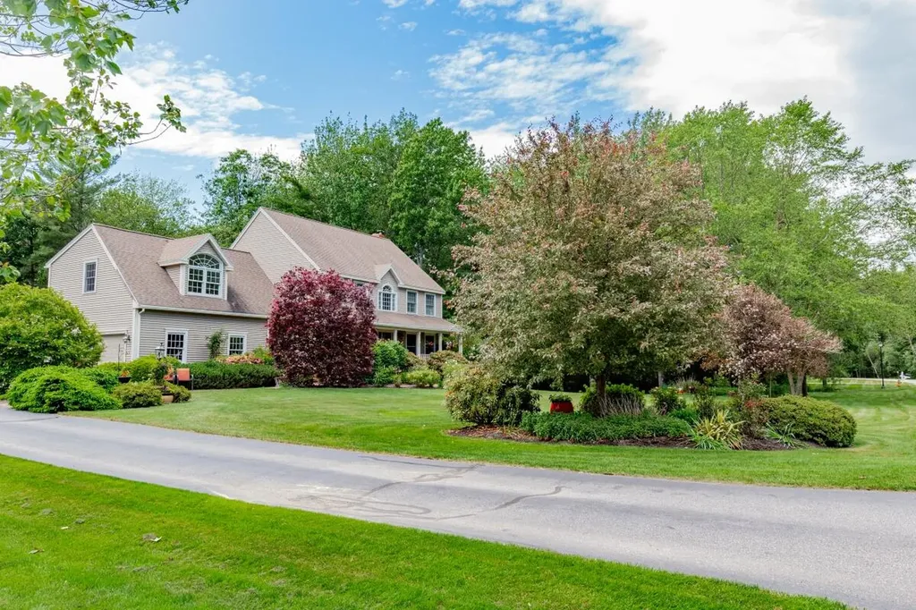 7 Bornheimer Place Scarborough ME 04074