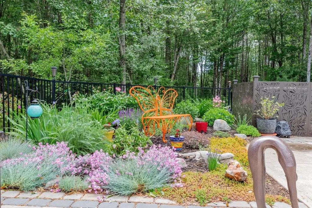 7 Bornheimer Place Scarborough ME 04074