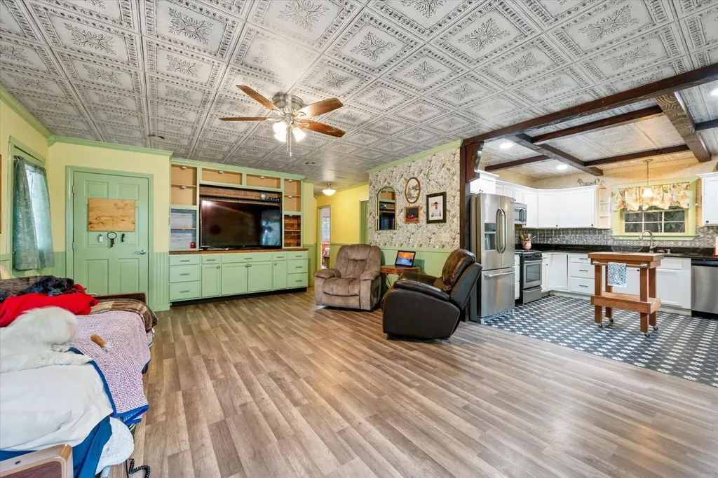 1572 River Road Bucksport ME 04416