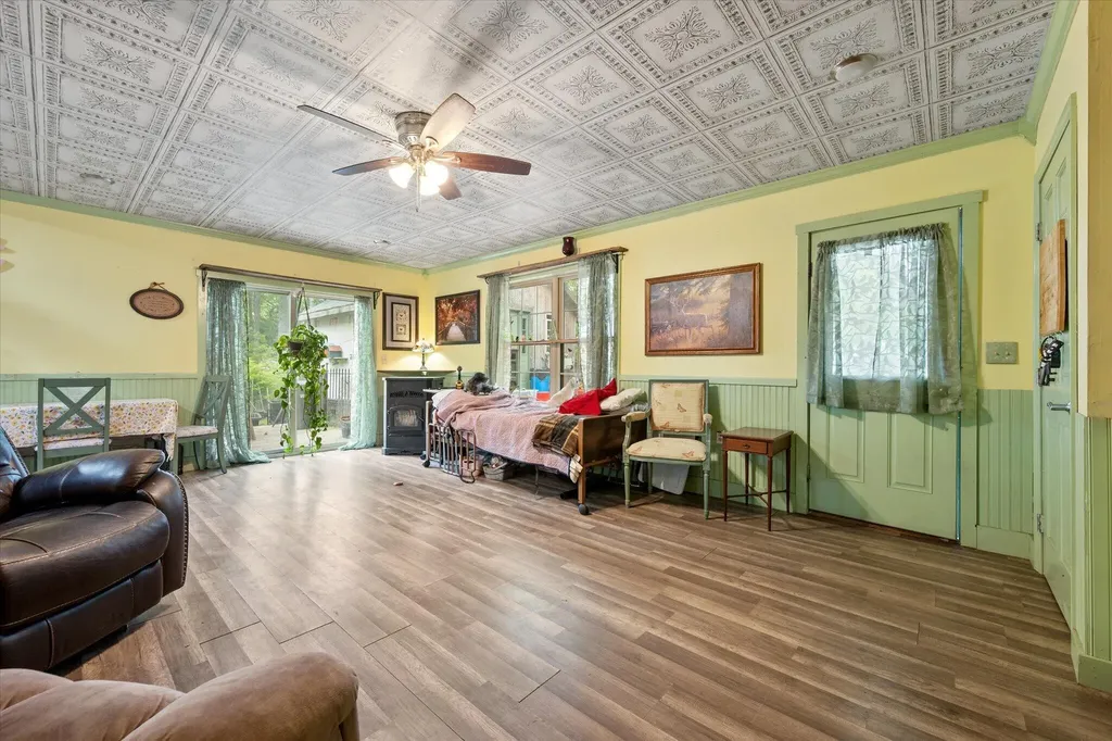 1572 River Road Bucksport ME 04416