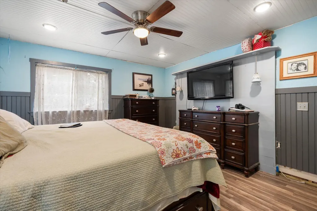 1572 River Road Bucksport ME 04416