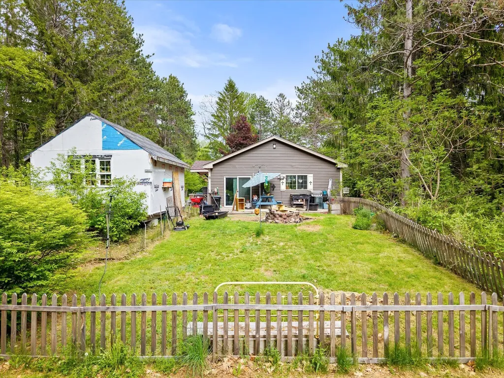 1572 River Road Bucksport ME 04416