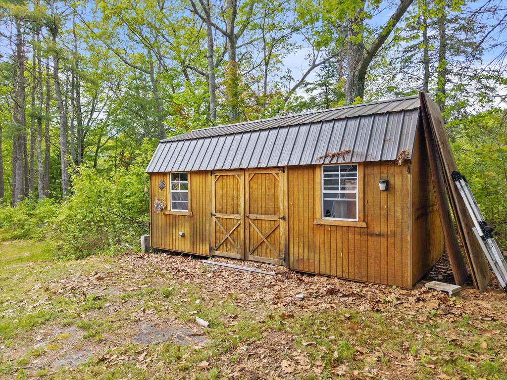 1572 River Road Bucksport ME 04416