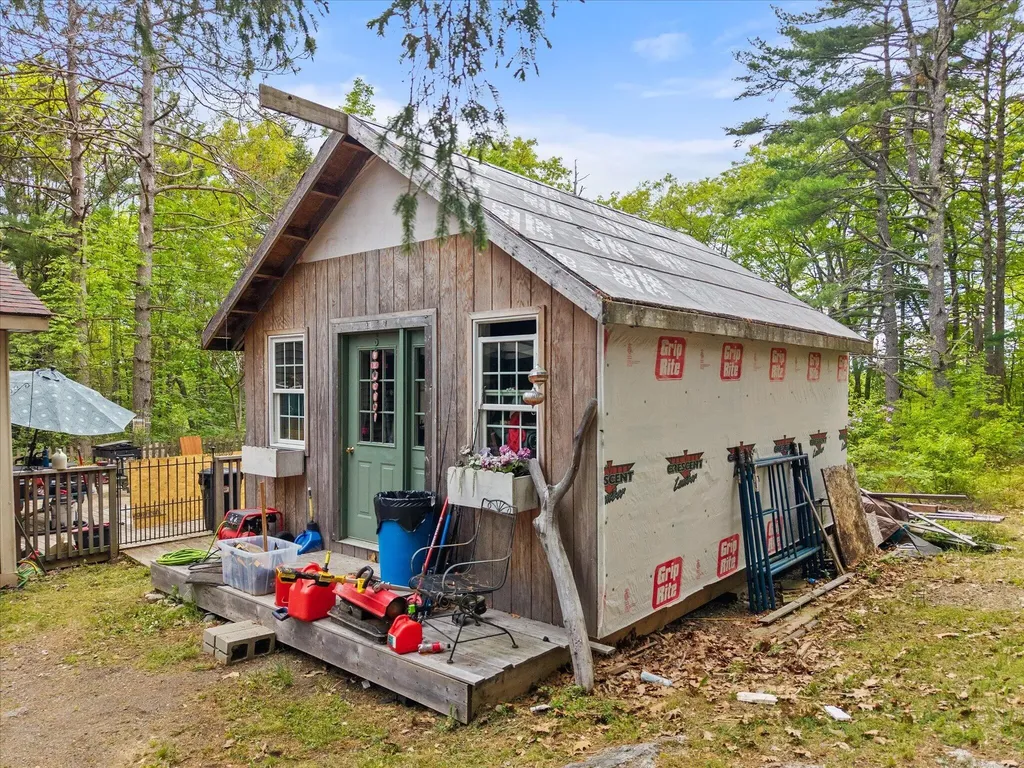 1572 River Road Bucksport ME 04416